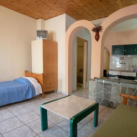 Kleoni Club Apartments Толо Екстер'єр фото