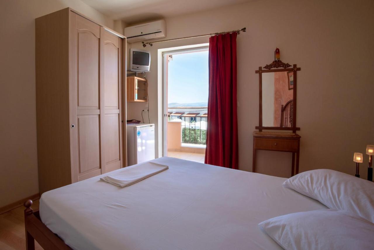 Kleoni Club Apartments Толо Екстер'єр фото