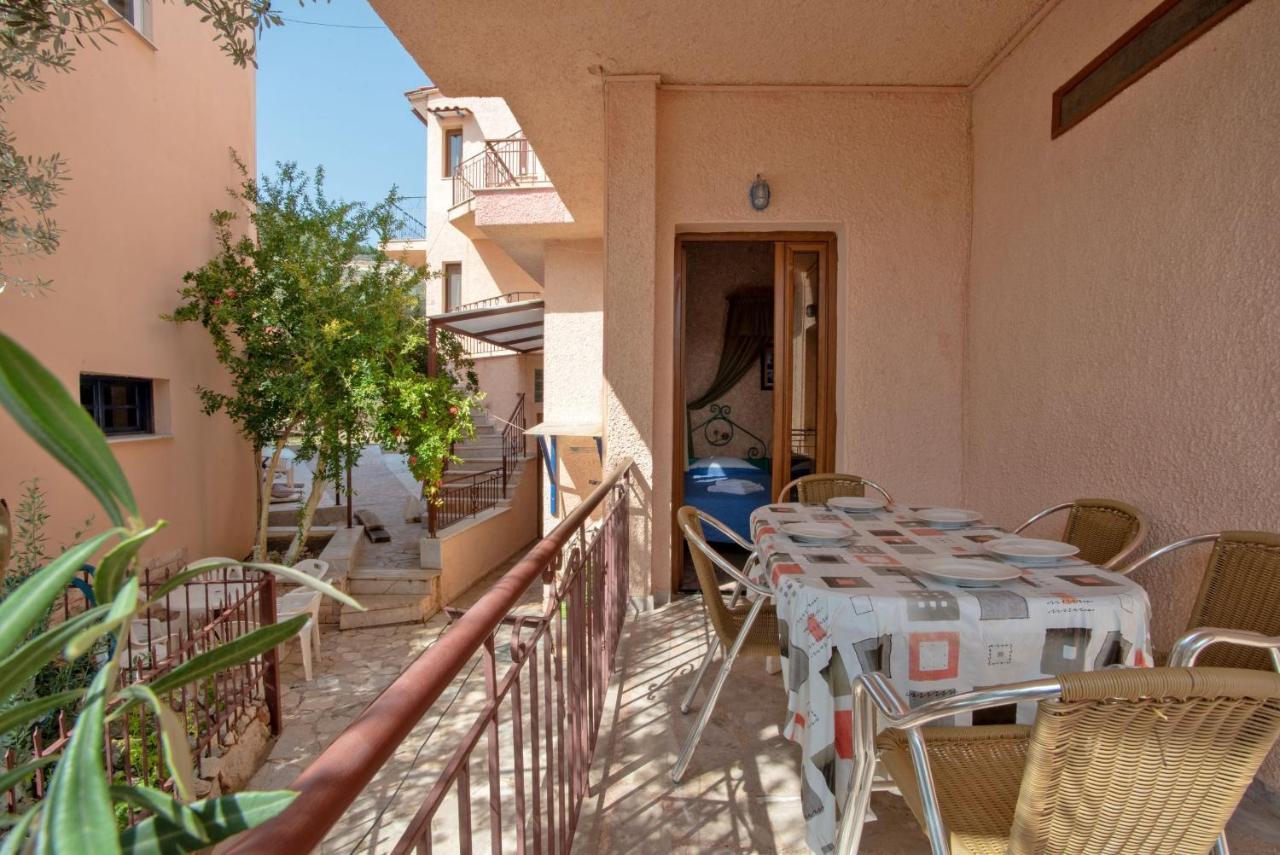 Kleoni Club Apartments Толо Екстер'єр фото